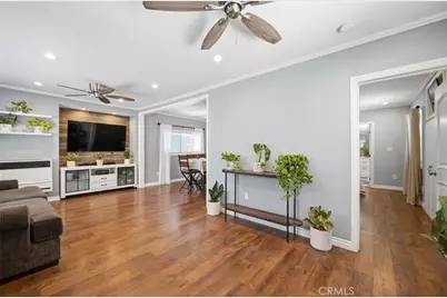 1100 W Gage Avenue, Los Angeles, CA 90044 - Photo 1