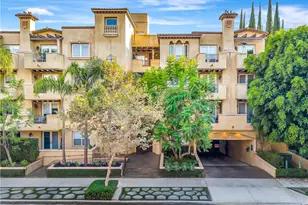 12044 Hoffman St, Studio City, CA 91604 - Photo 1