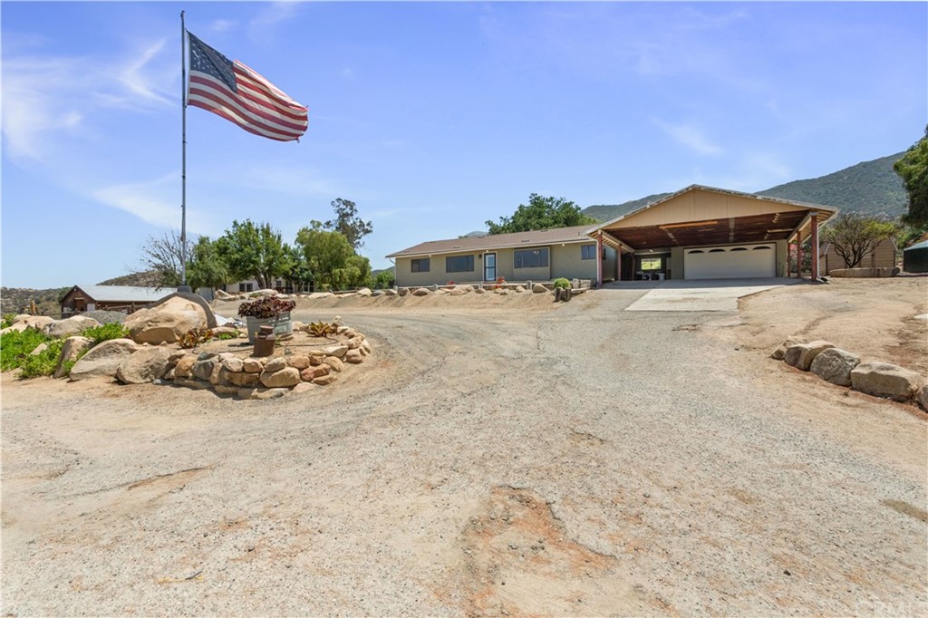 34846 Borchard Rd, Lake Elsinore, CA 92530 MLS SW22106614 Coldwell