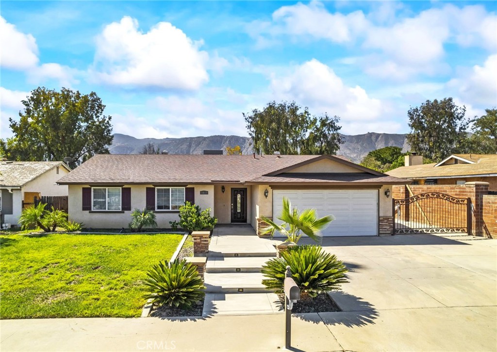 3611 Lake Crest Dr, Lake Elsinore, CA 92530 MLS SW22220531 Coldwell