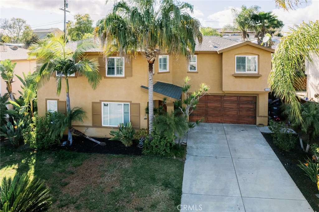 129 Gardenside Ct, Fallbrook, CA 92028 MLS SW23034118 Coldwell Banker