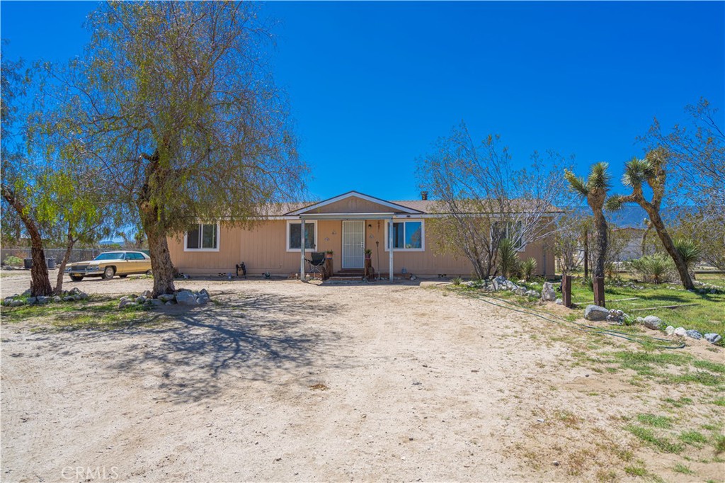 195 Joshua Hills Rd, Pinon Hills, CA 92372 MLS SW23067935 Coldwell