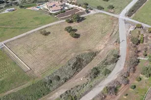 5 Yucca Rd, Fallbrook, CA 92028 - Photo 1