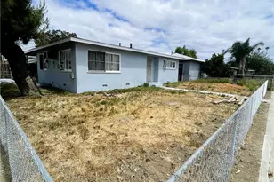 330 W Acacia Ave, Hemet, CA 92543 - Photo 1