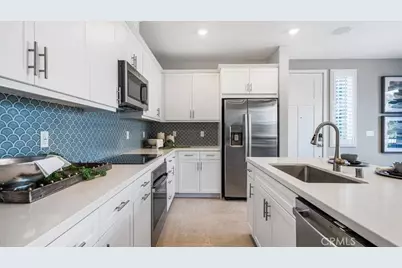 2703 E Amberley Privado, Ontario, CA 91762 - Photo 1