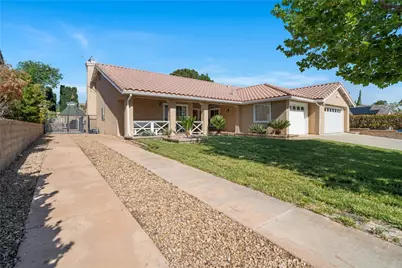 42325 71st Street, Lancaster, CA 93536 - Photo 1