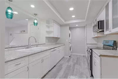 31864 Railroad Canyon Road #6 (D), Canyon Lake, CA 92587 - Photo 1