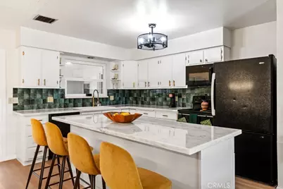 609 S Palm Avenue #B, Hemet, CA 92543 - Photo 1