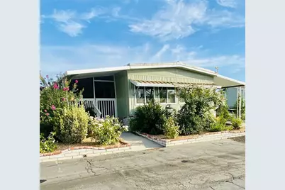 1536 S State St #14, Hemet, CA 92543 - Photo 1