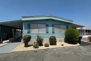 881 N Lake St, Hemet, CA 92544 - Photo 1