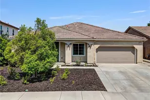 35179 Rockford Wy, Murrieta, CA 92563 - Photo 1