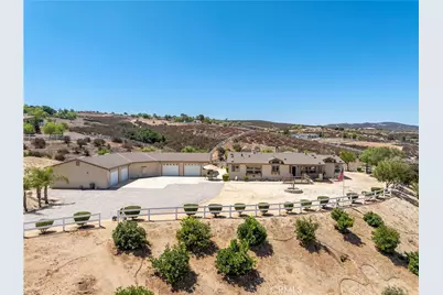 39597 Calle Escalona, Temecula, CA 92592 - Photo 1