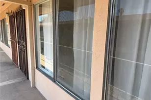 527 Cedar Ave, Long Beach, CA 90802 - Photo 1