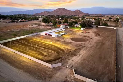 25495 Los Rancherias Road, Hemet, CA 92545 - Photo 1