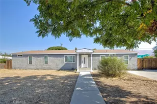 339 E 6th St, San Jacinto, CA 92583 - Photo 1