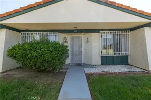 305 King Ct, Hemet, CA 92543 - Photo 1