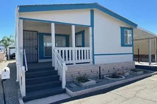 880 Lake St, Hemet, CA 92544 - Photo 1