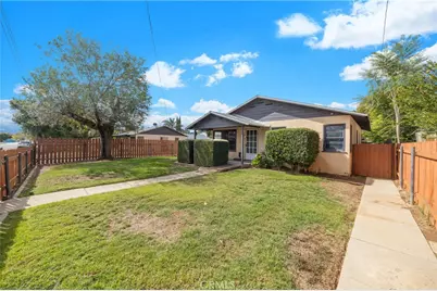 725 Michigan Avenue, Beaumont, CA 92223 - Photo 1