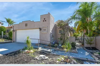 752 Torino, San Jacinto, CA 92583 - Photo 1