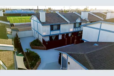 4229 W Rosecrans Avenue #6, Hawthorne, CA 90250 - Photo 1