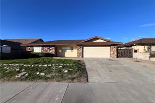 43052 Charlton Ave, Hemet, CA 92544 - Photo 1