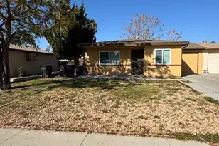 2196 W Oakland, Hemet, CA 92545 - Photo 1