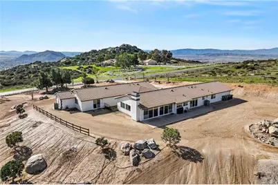 31470 Sierra Verde, Homeland, CA 92548 - Photo 1