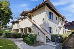 980 Lupine Hills Dr, Vista, CA 92081 - Photo 1