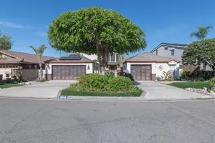 30245 White Wake, Canyon Lake, CA 92587 - Photo 1