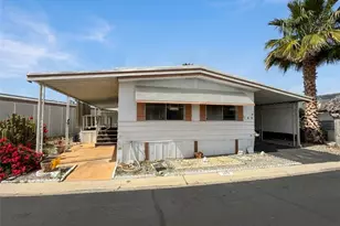 575 S Lyon Ave, Hemet, CA 92543 - Photo 1