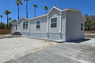 33510 Beverly Dr, Hemet, CA 92545 - Photo 1