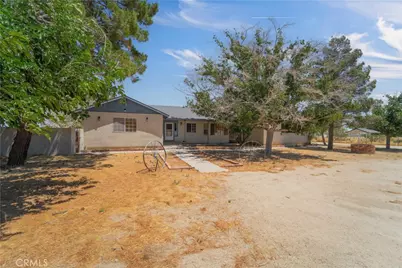 8327 W Avenue I, Lancaster, CA 93536 - Photo 1