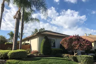 31581 Lakeridge Ct, Temecula, CA 92591 - Photo 1