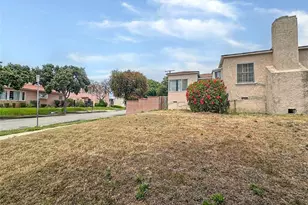 3223 W 83rd St, Inglewood, CA 90305 - Photo 1