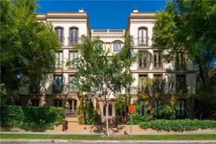 132 S Crescent Dr, Beverly Hills, CA 90212 - Photo 1