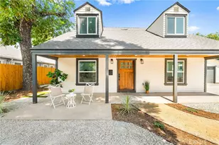 627 E Villa St, Pasadena, CA 91101 - Photo 1