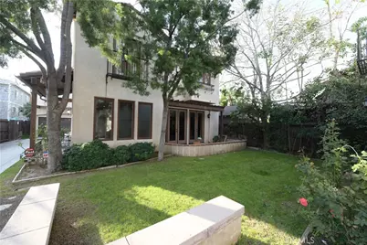 71 N Bonnie Ave. #2, Pasadena, CA 91106 - Photo 1