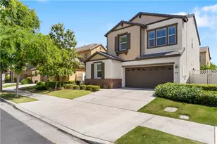 1820 Delacorte, Bakersfield, CA 93311 - Photo 1
