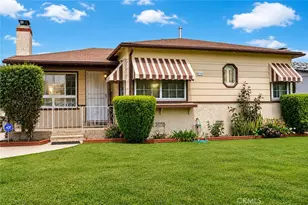8725 S Gramercy Pl, Los Angeles, CA 90047 - Photo 1