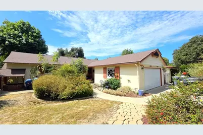 182 E Green Street, Claremont, CA 91711 - Photo 1