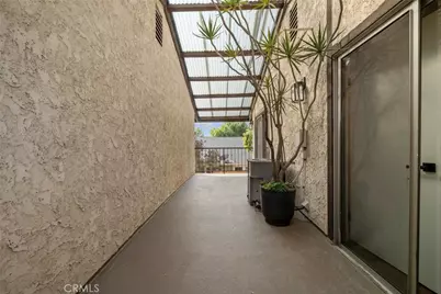 63 N Roosevelt #2, Pasadena, CA 91107 - Photo 1