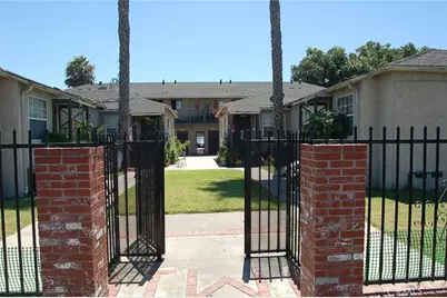 424 W Palm Street, Compton, CA 90220 - Photo 1