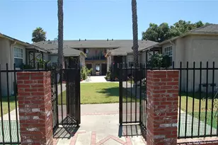 424 W Palm St, Compton, CA 90220 - Photo 1