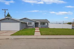 309 W Rosa St, Oxnard, CA 93033 - Photo 1
