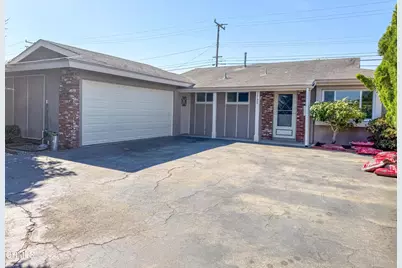 1730 W Hemlock Street, Oxnard, CA 93035 - Photo 1