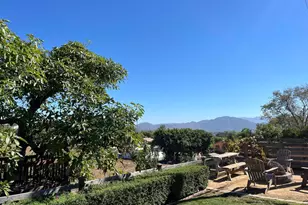 112 Maria Ln, Camarillo, CA 93010 - Photo 1