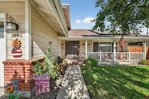 1595 Lyndhurst Ave, Camarillo, CA 93010 - Photo 1