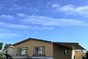 1407 Peach Ave, Oxnard, CA 93033 - Photo 1