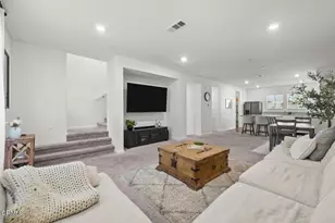 586 Apricot Ln, Fillmore, CA 93015 - Photo 1