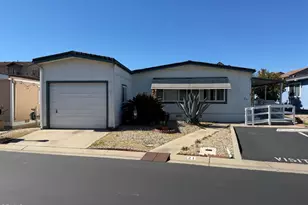 21 Poinsettia Gardens Dr, Ventura, CA 93004 - Photo 1